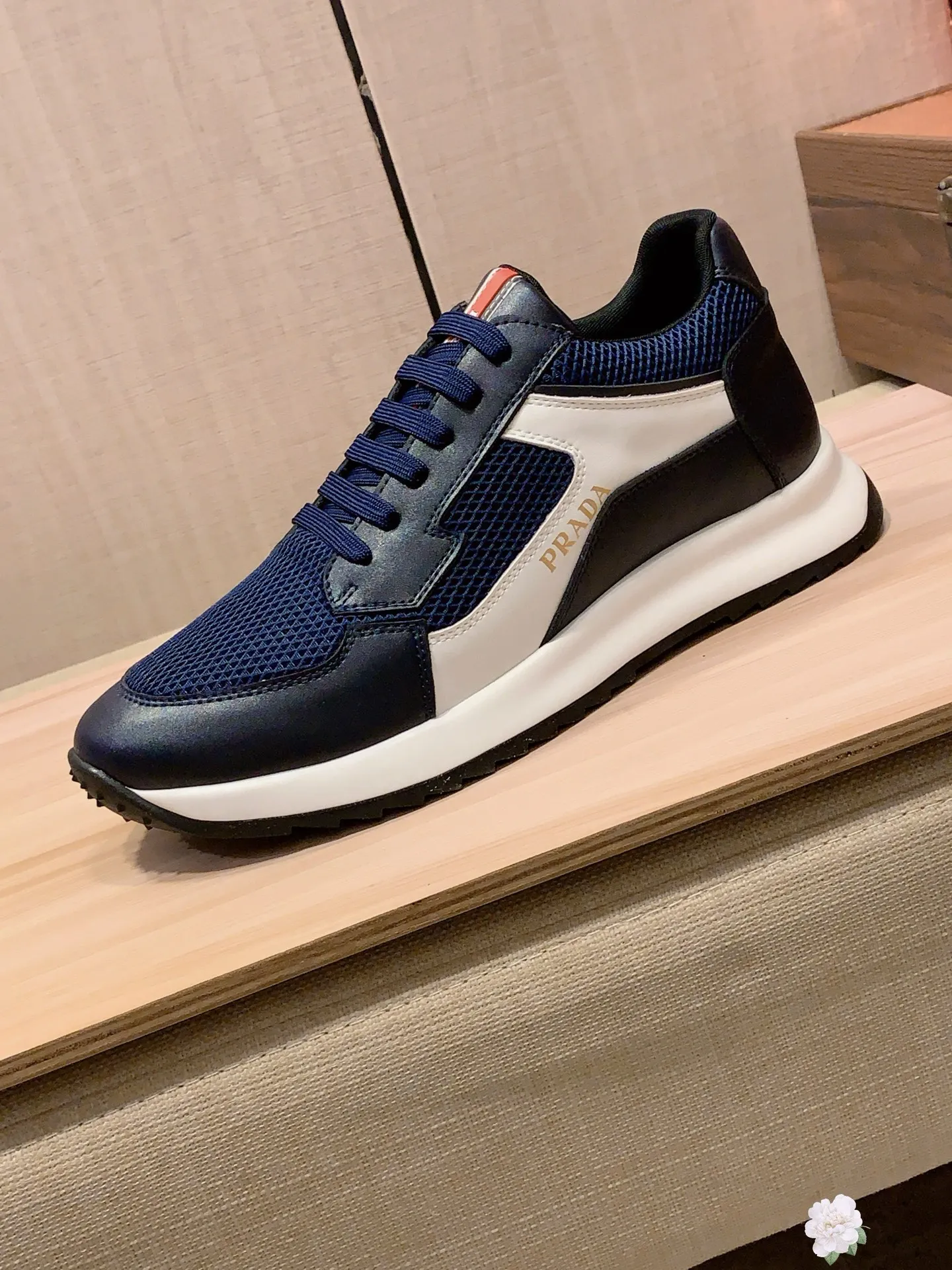 Men's shoes 💰460💰💰🎩🎩[Lightning][Lightning] "Prada PRADA*" latest hot style casual shoes, top brand [seduce] luxury~purchase, top~quality. [Strong] The upper is made of imported breathable cowhide with material ➕ breathable sheepskin feet (•) and fine workmanship. The original stylish and stylish soft rubber wear-resistant and non-slip outsole is light and comfortable on the feet. The real thing looks better when photographed in person. 0121: code: 38-44, 4️⃣ colors selected